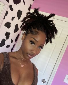 Hairstyles 4c, Short Locs Hairstyles, Protective Hairstyles Braids, Hair Laid, African Braids Hairstyles, Hair Life, Locs Hairstyles, Baddie Hairstyles