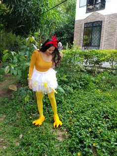 Chicken Costume Diy Woman, Adult Chicken Costume Diy, Chicken Costume Women's, Couple Ideas Halloween, Hen Costume, Farm Costumes, Goose Costume