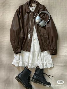 Black Leather Coat Women, Black Leather Coat, Mode Inspo, Coat Women, 가을 패션, Mode Vintage, Casual Style Outfits, Dream Clothes