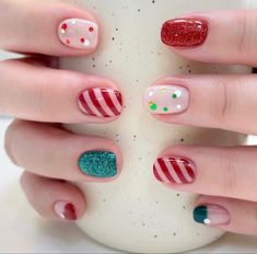 Nail Designs Ideas, Candy Cane Nails, Hippie Nails, Valentine Nails, Christmas Nails Easy, Pretty Nail Designs, Christmas Nail Designs