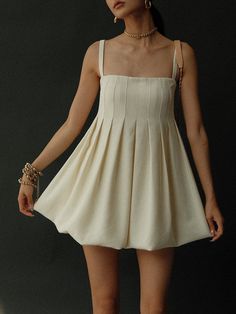 Sacred Dream Pleat Skater Short Dress Neutral Short Dress, Neutral Short Dresses, Short Vintage Dress, Workout Dresses, Aline Dress Pattern, Casual Short Dresses, California Video, Skater Shorts, Short Sundress