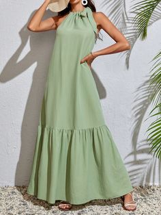 verde acido Casual Collar Senza maniche Tessuto intrecciato Colore unico Abito smock Embellished Non-Elastico Verde Lima, Halter Neck Dress, Long Beach Dress, Fashion Illustration Dresses, Halterneck Dress, Neck Ruffle, Tie Neck, Beach Dress, Simple Dresses