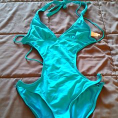 This Is A Brand New, Perfect Condition Swim Suit. Worn Once For A Competition. Smoke Free And Pet Free Home. Aqua Clothes, Vacation Swimsuit, Purple One Piece, Pool Wear, Drip Drop, 2000s Clothes, Cute Bathing Suits, Swim Suits, Cute Swimsuits