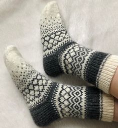 Wool socks. Warm socks. Handknitted unisex socks. FREE SHIPPING. Very cute and soft socks - size 42/43 EU. Great Christmas gift. Socks are knitted from special socks yarn and they will keep your feet warm longer than 1 or 2 seasons. Socks size: 》 EU/42-43 》 US/9 - 9,5 》 UK/8,5 - 9 It's possible to knit these socks in other colour or in different size. Handwash in a lukewarm water. Lay flat to dry. Do not iron! If you have any question, please feel free to ask! Thanks for visiting my little store! Winter Knitted Socks For Stocking Stuffers, Warm Thick Socks For Stocking Stuffers, White Knitted Socks For Winter, White Knitted Winter Socks, Nordic Knitted Winter Socks, Winter Nordic Knitted Socks, Comfortable Knitted White Socks, Comfortable White Knitted Socks, Cozy Winter Socks With Fair Isle Pattern