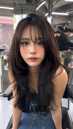 Hushcut Haircut Long Hair, Hair Color On Asian Women, Hair For Graduation Pictorial, Hairstyles Summer 2024, Woman Hair