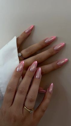 Birthday Nail Set Ideas June, Neutral Almond Nails With Design, May Nails 2024, Nail Inspiration Spring 2024, Almond Nail Inspo Simple, Mail Inspo 2024, Cool Nail Inspo 2024 Summer, Pink French Tip Chrome Nails, June 2024 Nails