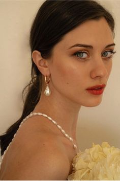 Bella Pearl Earrings – Katy Faye Beauty And The Beast Hairstyle, Soft Autumn Aesthetic, Acotar Fan Cast, Occasional Makeup, Heads Drawing, Jewelry Shots, Dream Nose, Eighteenth Birthday, Vintage Photography Women