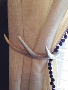 antler tie back Antler Ideas, Antler Crafts, Diy Rustic Home, Antler Art, Hunting Decor, Burlap Curtains, Cabin House, Deer Decor, Mountain Homes