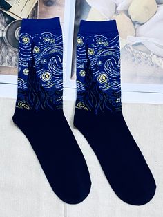 Multicolorido  Collar  Tecido Desenho Animado Meias de cano longo Embellished   Meias Masculina Cute Pattern Socks, Graphic Socks, Graphic Socks Aesthetic, Aesthetic Socks, Silly Socks For Men, Trendy Socks, Doctor Outfit