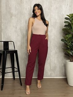 Vinho Casual Collar   Simples Perna reta Embellished Wide Pants Outfit Casual, Outfit Pantalon Vino, Outfit Semiformal, Wide Pants Outfit, Wine Pants, Khaki Pants Outfit, Burgundy Outfit, Pants Outfit Casual, Casual Wide Leg Pants