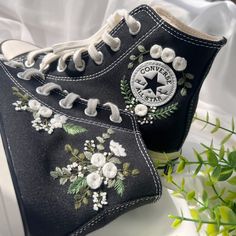 Boty Converse, Converse Embroidery, Cute Converse Shoes, Bridal Converse, Embroidered Converse, Cute Converse, Converse Custom, Wedding Converse, Preppy Shoes