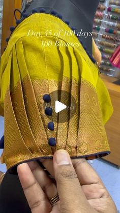 Trendy Blouse Patterns, Blouse Sleeve Design, Simple Saree Blouse Designs, Exclusive Blouse Designs, Netted Blouse Designs, Long Blouse Designs