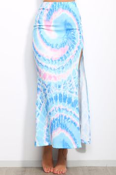 Loose fitted maxi skirt.Pink and blue tie dye print.Elastic waistband.Split on side.Back zip.Polyester.The perfect staple item. Pink And Blue Tie Dye, Fitted Maxi Skirt, Tie Dye Maxi Skirt, Maxi Rok, Latest Skirts, Tie And Dye, Blue Tie, Blue Tie Dye, Blue Ties