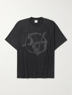 Vetements' creative spectrum ranges from cheeky to irreverent. Falling on the latter end, this T-shirt is cut for an oversized fit from stretch-cotton jersey and printed with an inverted anarchy symbol. Anarchy Symbol, Loungewear Shorts, Short Suit, T Shirt For Men, Mr Porter, Lightweight Jacket, Jersey T Shirt, Stretch Cotton, Tshirt Print