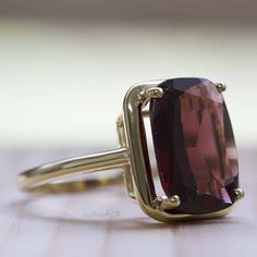 Large Garnet gold ring - Emerald cut - cocktail ring - Red stone - Indian Garnet - big gold ring - b Big Gold Ring, Garnet Gold Ring, Expensive Whiskey, Rose Gold Stackable Rings, Solitaire Ring Set, Ring Emerald Cut, Garnet And Gold, Jewels Rings, Ring Emerald