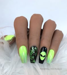 Summer Nails At Home, Rave Nails, Halloween Acrylic Nails, Edgy Nails, Goth Nails, Summer Nail Art, Acrylic Nails Coffin Short, Get Ready For Summer