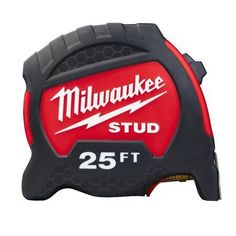 a red and black tape measure with the words milwaukee stud on it's side