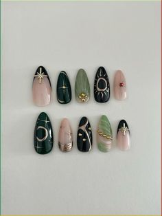 September Nail Inspiration, Earthy Gel Nails, Earthy Nail Art, Different Pattern Nails, Earthy Short Nails, Hozier Nails Ideas, Hozier Inspired Nails, Greta Van Fleet Nails, Handmade Press On Nails