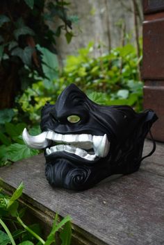 Buy the cheapest on https://www.daelys-art.com/ Masks inspired by masks worn by samurai 3D printed and hand painted. They are plastic They can be worn or displayed The elastic is hung by knots, it is not glued. It can be tightened or lengthened depending on your body shape Several colors available in my store, if you want others, contact me! Yokai Mask, Mempo Mask, Japanese Decoration, Samurai Mask, Cosplay Mask, Oni Mask, Japanese Decor, Costume Mask, Black And Silver