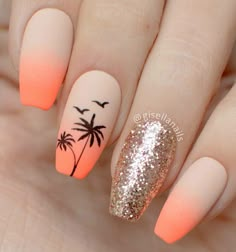 Coral Palm Tree Nails, Palm Tree Gel Nails, Beach Nails With Palm Trees, Palm Nails Tropical, Beach Vacation Nails Inspiration, Holiday Nails Summer 2023 Coral, Nails With Palm Tree Design, Fabulous Nails Summer, Palm Tree Nails Design