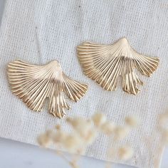 Ginkgo Earrings Light weight Details: * MATERIAL: 18K gold plated over brass, lead and nickel free * SIZE: 21x32mm Ginkgo Earrings, Statement Stud Earrings, Luxury Packaging Design, Luxury Packaging, Style Expert, Packaging Design, Free Size, Etsy Earrings, 18k Gold