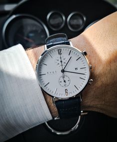 [Knot Chronograph] Japanese class compressed into a timepiece Junghans Watch, Indie Men, Homemade Pillows, Minimal Watch, Father Time, Watch Clock, Retro Watches, Bmw Motorcycle, Mens Fashion Watches