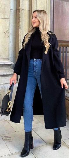 Long Over Coat Women, Long Coats For Women Black, Black Over Coat Women Outfit, Black Jacket For Women, Wool Coat Outfit Black, Black Long Jacket Outfit Women, Black Coat Winter Outfits Women, Black Trench Coats Women, Long Jacket Winter Outfit