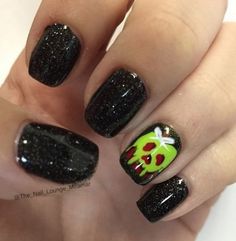 Nails art halloween disney 54+ best Ideas #nails Nails Art Halloween, Halloween Disney Nails, Disney Poison, Apple Nails, Nail Art Cute, Poisoned Apple