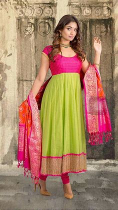 Pattu Churidar Designs, Saree Dress Indian Kurti, Anarkali Suit Designs, Indian Kurtis, Suit With Dupatta, Pink Dupatta