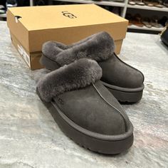 Ugg Slippers Size 10 New In Box Ugg Scuffette Slippers, Ugg Coquette Slippers, Fluffy Sliders, Ugg Coquette, Green Slippers, Ugg Scuffette, Brown Slippers, Ugg Dakota, Ugg Tasman Slippers