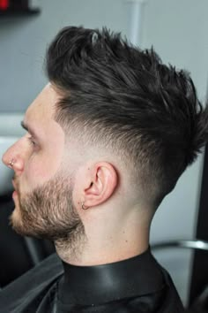 Mid Fade Haircut, Fade Haircut Styles, Drop Fade Haircut, Drop Fade, Trendy Mens Haircuts, Gents Hair Style, Mens Hairstyles Thick Hair, Haircut Men, Beautiful Haircuts