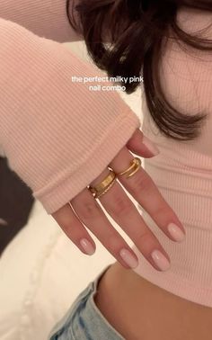 Sofia Richie Grainge Nails, Pink Nail Combo, Sophia Richie Nails, Classy Nails Aesthetic, Sofia Richie Nails, Pink Nails Aesthetic, Milky Pink Nails, Nurse Nails, Minimalist Manicure