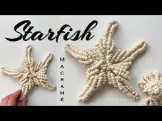 two crocheted starfishs are shown on a white background with the words, how to crochet