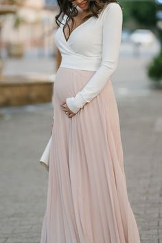 Custom Two-tone Pleated Long Maternity Dress – Glamix Maternity Formal Photoshoot, Long Maternity Dress, Maxi Maternity Dress, Long Sleeve Maternity Dress, Maternity Long Dress, Morning Lavender, Maternity Dresses For Photoshoot, Cute Maternity Outfits, Custom Gown