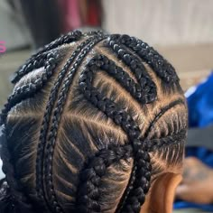 Katrin Ross on Instagram: "Squiggles or whatever they are…what y’all call these braids?? But whatever they are, they cute and I like doing em. ⁣ .⁣ .⁣ .⁣ .⁣ .⁣ #kittyskreations #knotless #knotlessboxbraids #knotlessbraids #knotlessbraidsatl #knotlessbraidsnyc #largeknotless #largeknotlessbraids #largeknotlessbraids💜 #lemonadebraids #littlegirlhair #loclife #locs #longbraids #mediumknotlessbraids #mensbraids #naturalhairstyles #neatbraids #ombrebraids #passiontwists #shinenjam #smallbusinessowne Male Braids, Toddler Hairstyles Boy, Hair Braid Designs, Job Goals