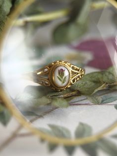 Dainty Floral Wedding Ring, Cottagecore Aesthetic Wedding Ring, Cottagecore Assesories, Vintage Floral Ring, Gold Floral Ring, Wedding Rings Cottagecore, Cottagecore Jewelry Aesthetic, Dried Flower Ring, Pressed Flower Ring