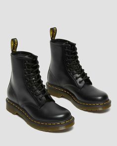 1460 Women's Smooth Leather Lace Up Boots | Dr. Martens Doctor Martens, Doc Martens 1460, Dr Martens Womens, Leather Lace Up Boots, Closet Essentials, Birthday List, Martin Boots