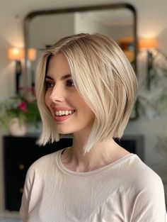 Trendsetting Bob Haircuts 2024: Modern Styles for a Timeless Look Edgy Bob Haircuts, Long Haircuts With Bangs, Edgy Bob, Haircuts 2024, Chic Haircut, Layered Bob Haircuts, Hair Idea, Trends For 2024, Messy Bun Hairstyles