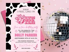 a pink and black birthday party with disco ball on the table next to it is a card that says, i feel like i'm no one