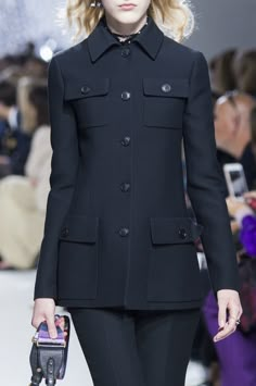 Christian Dior Runway, Dior Runway, Smart Casual Women, African Fashion Modern, Special Clothes, Maria Grazia, Vintage Couture, Fashion Design Clothes, Fashion Line