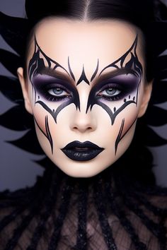 Gothic Face Paint, Bat Makeup, Cute Halloween Makeup, Halloween Makeup Diy, Makeup Inspired, Halloween Eye Makeup, Witch Makeup