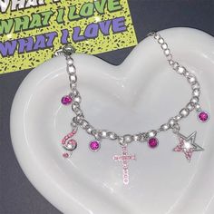 𝔇𝔢𝔱𝔞𝔦𝔩𝔰 Style: E-girl, Y2K, Pastel Goth, Kawaii Goth Materials: Metal & Rhinestone Quantity: 1 pc This is a super cute & dark bracelet featured with our shinning pink pendants Solid & lightweight, It can perfectly match your kawaii goth outfits Enjoy free shipping with a purchase of over 80$ Goth Bracelets, Kawaii Goth Outfits, Dark Bracelet, Goth Kawaii, Gothic Bracelet, Girl Y2k, Kawaii Goth, Pink Skull, Jewelry Choker