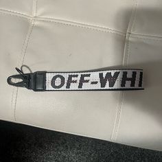 New Off-White Keychain Silver Off White Keychain, Key Chain For Men, White Keychain, Black Keychain, Chains For Men, White Silver, White Black, Off White, Silver