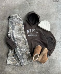 Outfit Inspo Brown, Camo Outfit, Lunch Date, Trendy Outfits For Teens, Cute Lazy Day Outfits, Brown Outfit, With Mom