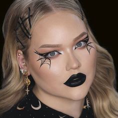 Web Eye Makeup, Spider Web Eye Makeup, Nem Halloween Makeup, Halloween Spider Makeup, Spider Web Makeup, Web Makeup, Nude Makeup Look, Holiday Eye Makeup, Makeup Witch