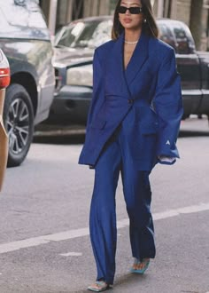 Blue Monochromatic Outfit, Baddie Fashion, Jacket Outfit Women, Sophisticated Outfits, Fashion Book, Chic Pants, Woman Suit Fashion, Tuxedo Dress, Style Edit