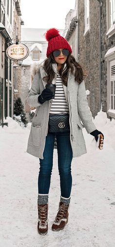 Casual Winter Outfits For Women 2023, Binnie Hat Outfits, Outdoor Winter Outfits For Women, Euro Winter, Alaska Outfits, Snow Style, Transitional Outfits, Street Style New York