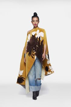 Long Poncho, Payal Khandwala, Blonde Natural, Sports Wear Women, Notes Style, Fashion Aesthetics, Fashion Project, Abaya Fashion, Polyester Satin