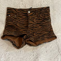 Bershka Animal Print Cuffed Hem Shorts. Size 8. New With Tags. Tiger Animal Print. Button Closure, Five Pocket. 2% Elastane, 98% Cotton All Items From Smoke And Pet Free Home Cycling Leggings, Destroyed Denim Shorts, Mid Rise Jean Shorts, 80s Denim, Print Denim, Black Jean Shorts, Destroyed Denim, Flowy Shorts, Belted Shorts