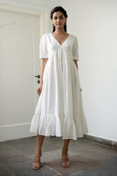 Off white handwoven dress with polka dot print and gathered panel. Component: 1 Printed Neckline: V neck Sleeve Length: Short Fabric: Handwoven Cotton Color: White Front gathers - Aza Fashions Cotton Frocks For Women, Frock Designs For Women, Cotton Dresses Summer, Simple Frock Design, Casual Frocks